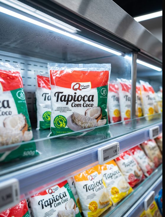 Q Massa na gôndola de um supermercado em Brasília